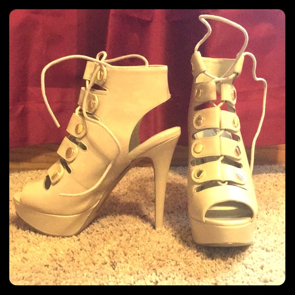 ALDO Lace Up Heels - Picture 2 of 7